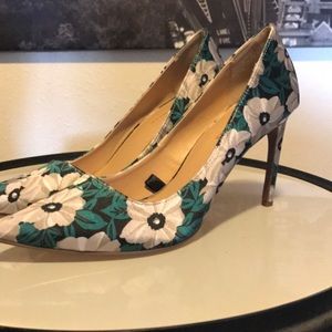 Floral print heels
